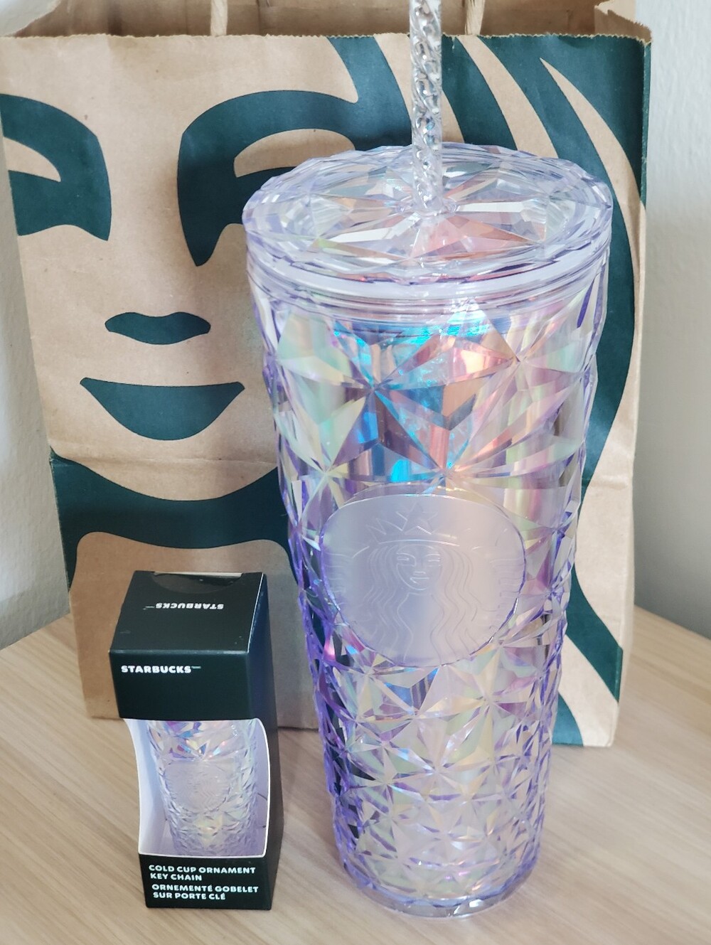 Starbucks 2023 Christmas Clear Diamond Prism Venti Tumbler & Keychain (NWT)